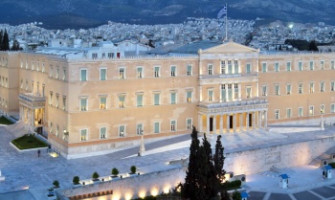 H Ravago Hellas μονώνει το κτίριο της Ελληνικής Βουλής, το 